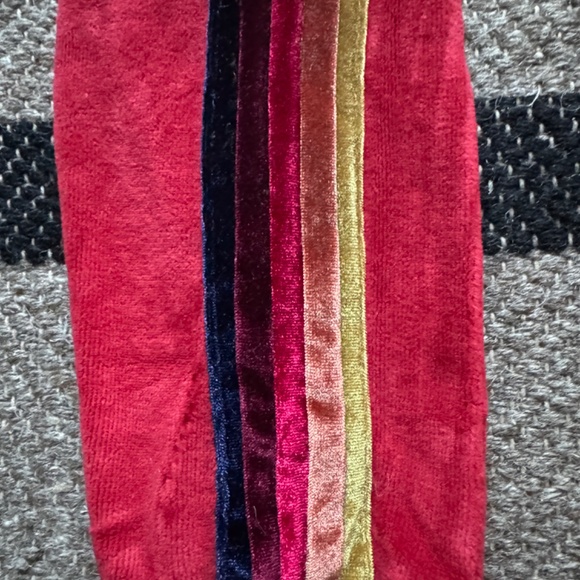 AVIATOR NATION VELVET RELAXED PULLOVER HOODIE - RED - Picture 3 of 6